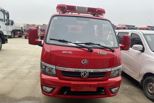 東風途逸水罐消防車