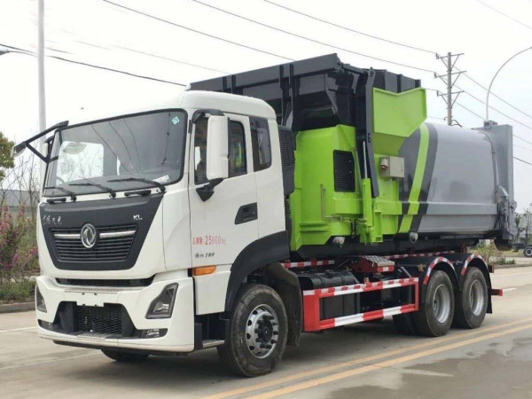 東風(fēng)天龍鉤臂垃圾車