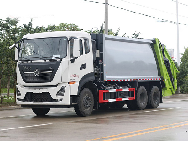 東風天龍18方壓縮式垃圾車