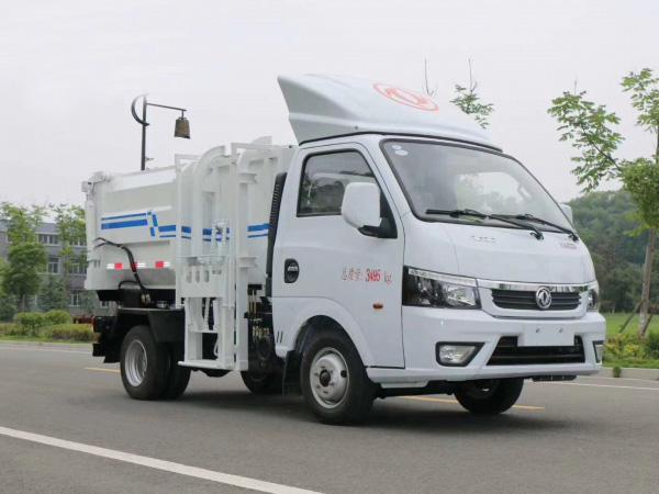 東風途逸掛桶垃圾車