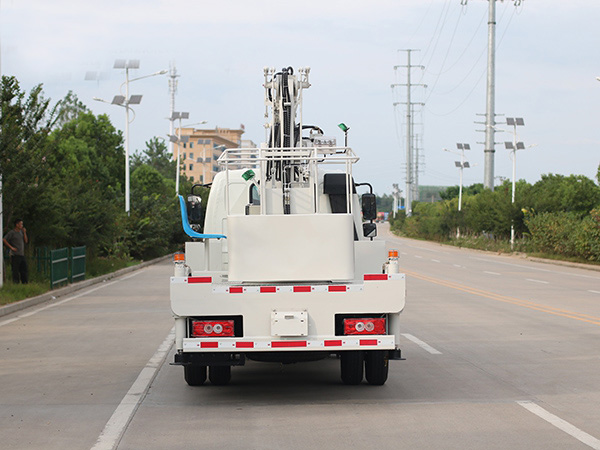 福田14米高空作業(yè)車