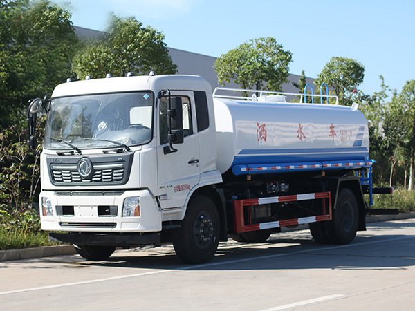 東風天錦灑水車